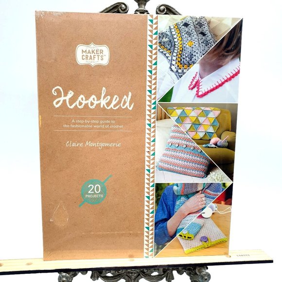 Hooked Crochet Book Instruction Craft Claire Montgomerie 20 Projects Maker Craft - Picture 3 of 3